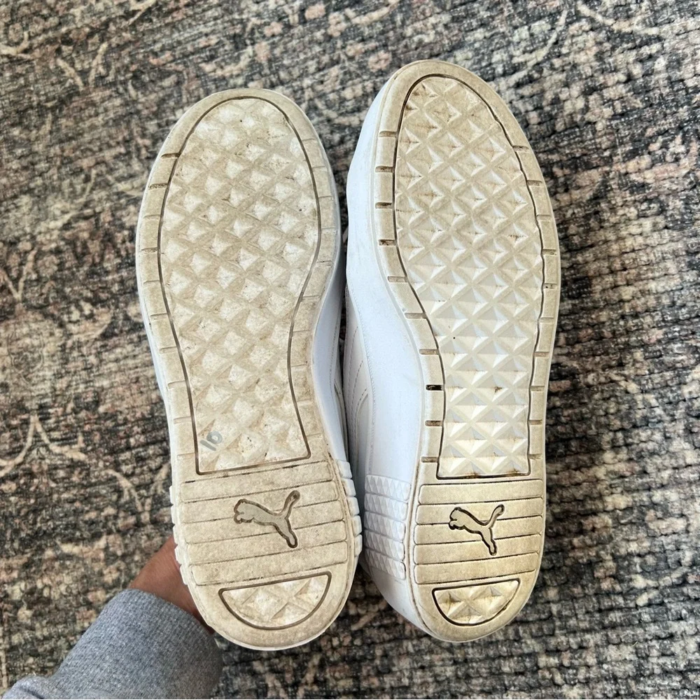 PUMA Smash Platform 2V Woman’s Sneaker Size 8